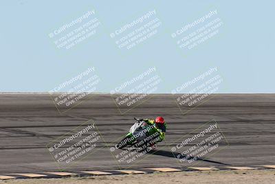 media/Jan-15-2026-Racers Edge (Thu) [[dfebeb70ab]]/3-B Group/Session 2 (Bowl Exit)/